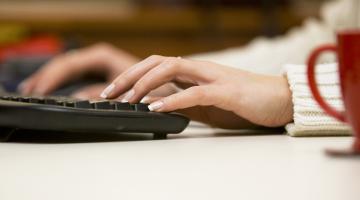 hands on keyboard
